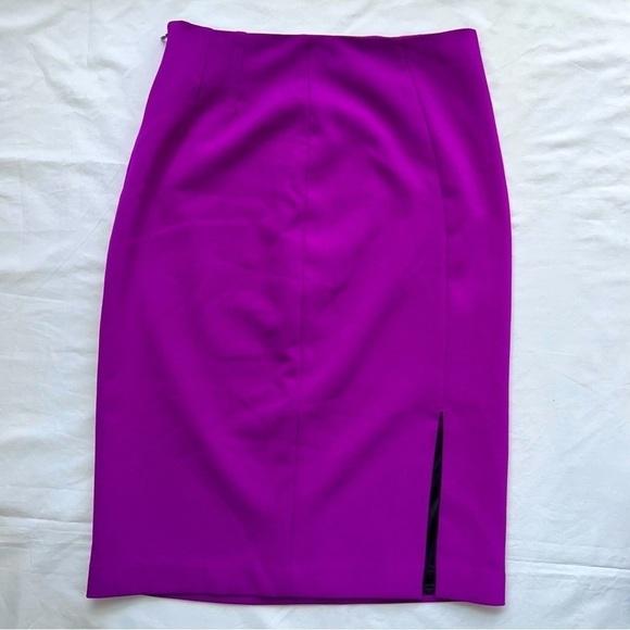 Ellen Tracy fuschia pencil straight skirt size 2 - Picture 1 of 9